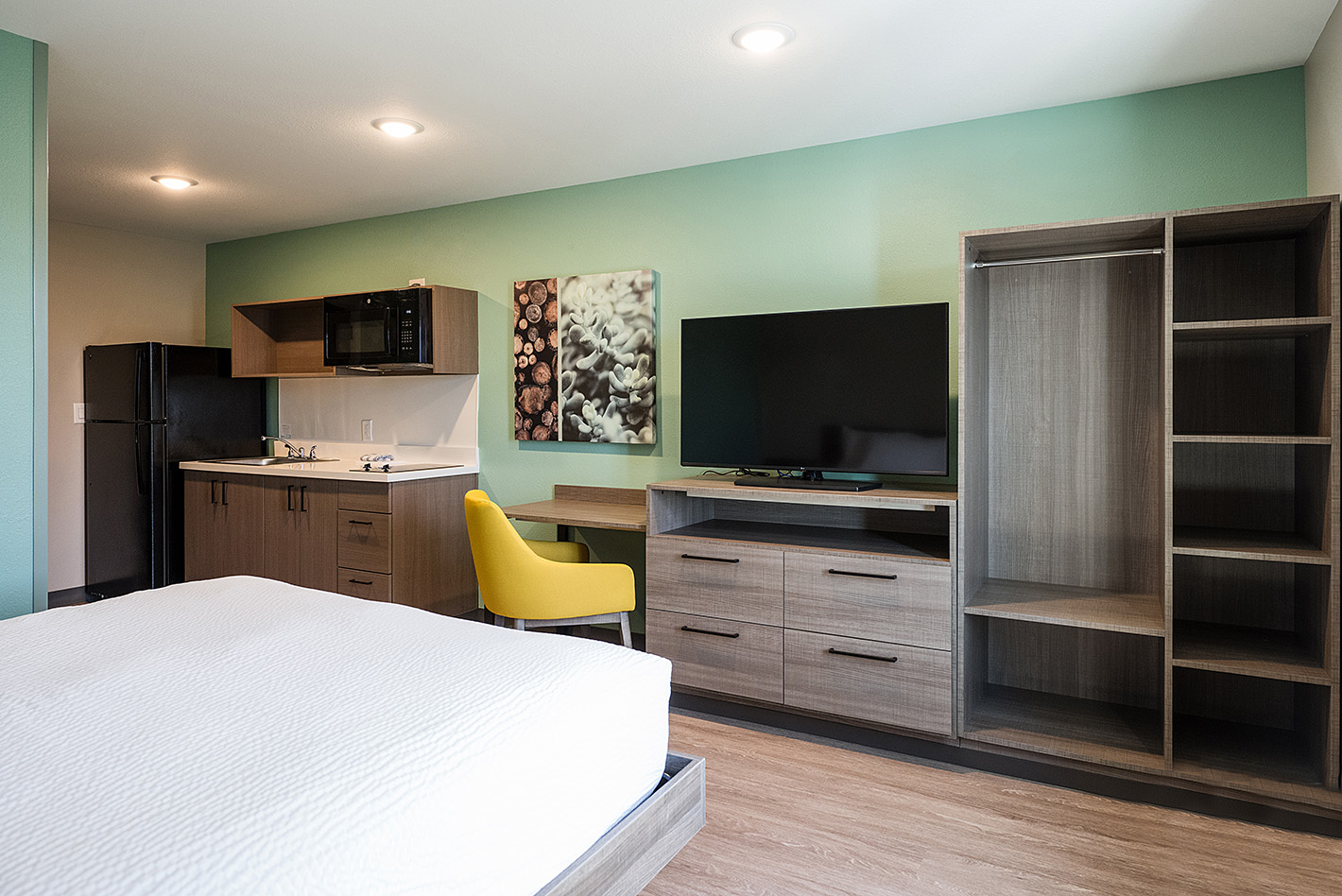 Echo Suites Vanity