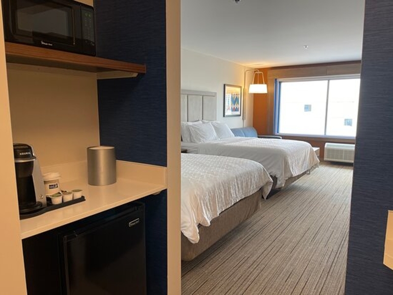 Holiday Inn Express Formula Blue 
