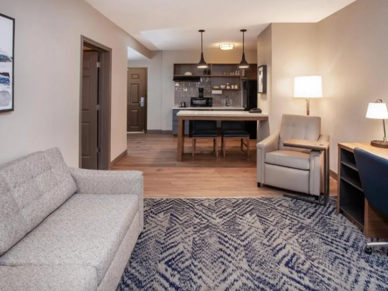 Candlewood Suites, AL