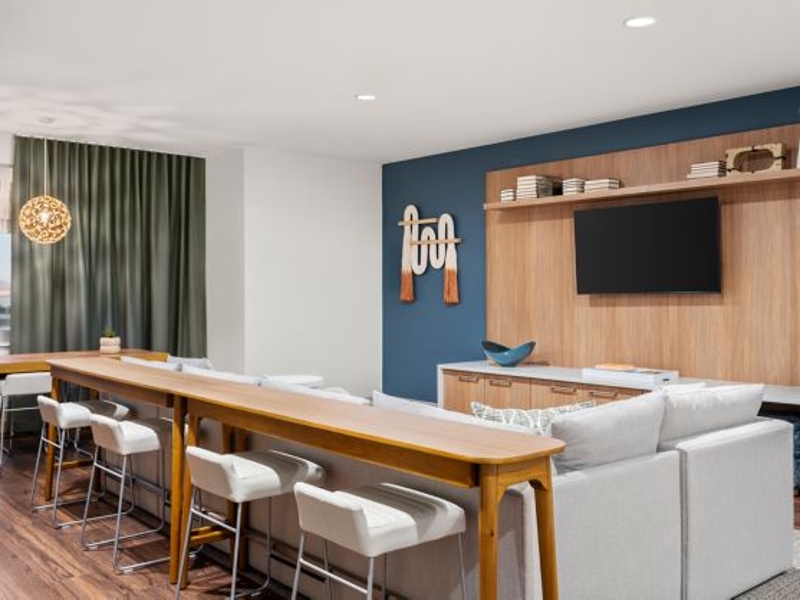 Element Hotel,MO
